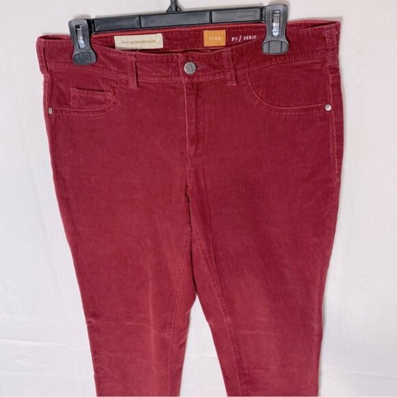 Anthropologie Pilcro Mid Rise Red Corduroy Skinny Pants 32 - Picture 14 of 16